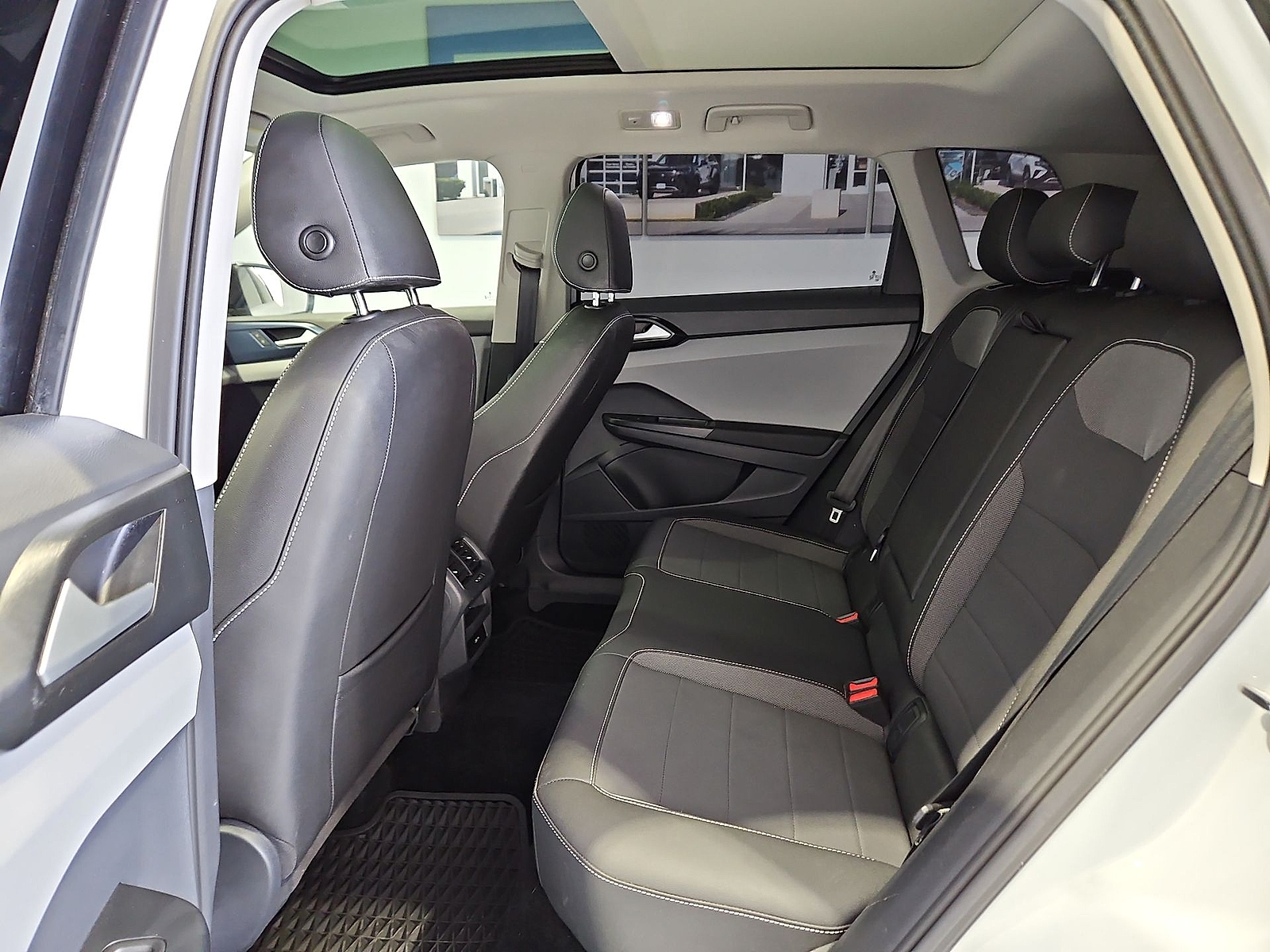 2023 Volkswagen Taos 1.5T SE Pure White at Street VW of Amarillo