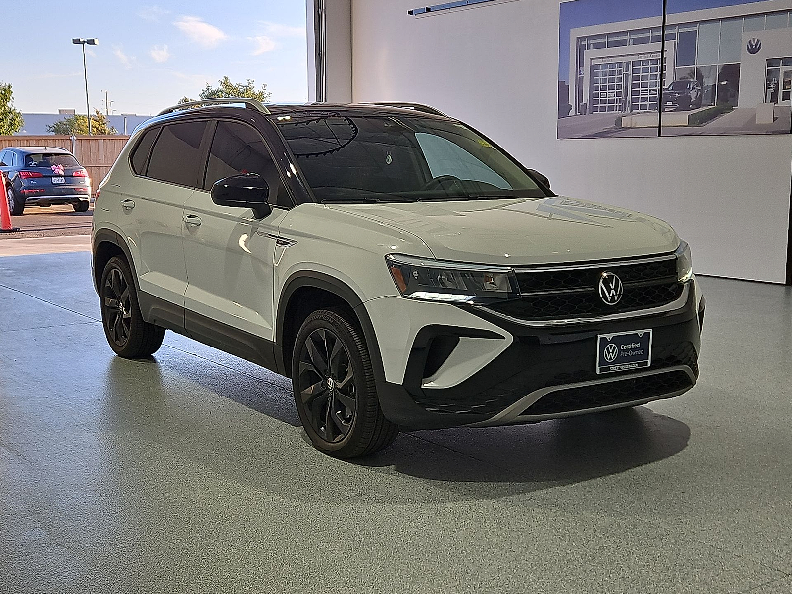 2023 Volkswagen Taos 1.5T SE Pure White at Street VW of Amarillo