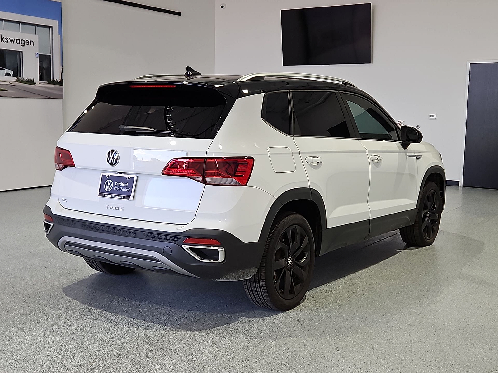 2023 Volkswagen Taos 1.5T SE Pure White at Street VW of Amarillo