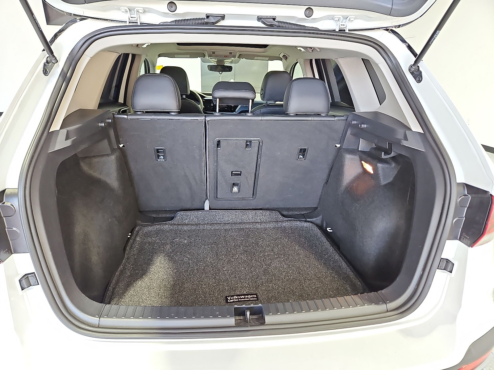 2023 Volkswagen Taos 1.5T SE Pure White at Street VW of Amarillo