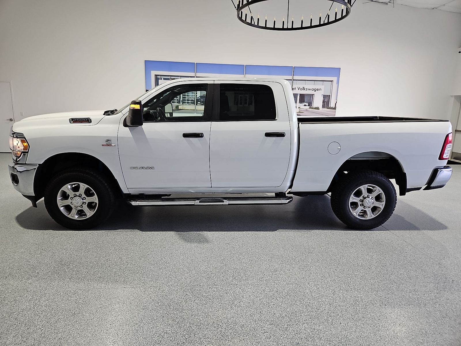 2024 Ram 2500 Big Horn Crew Cab 4x4 6'4" Box - 4