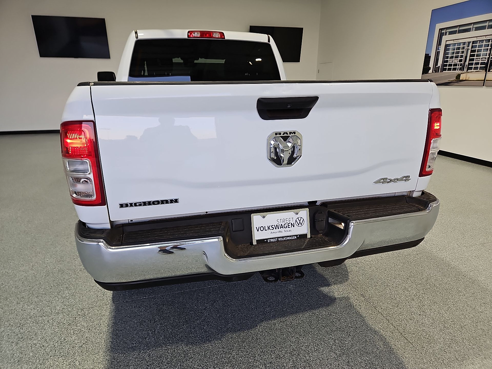 2024 Ram 2500 Big Horn Crew Cab 4x4 6'4" Box - 11