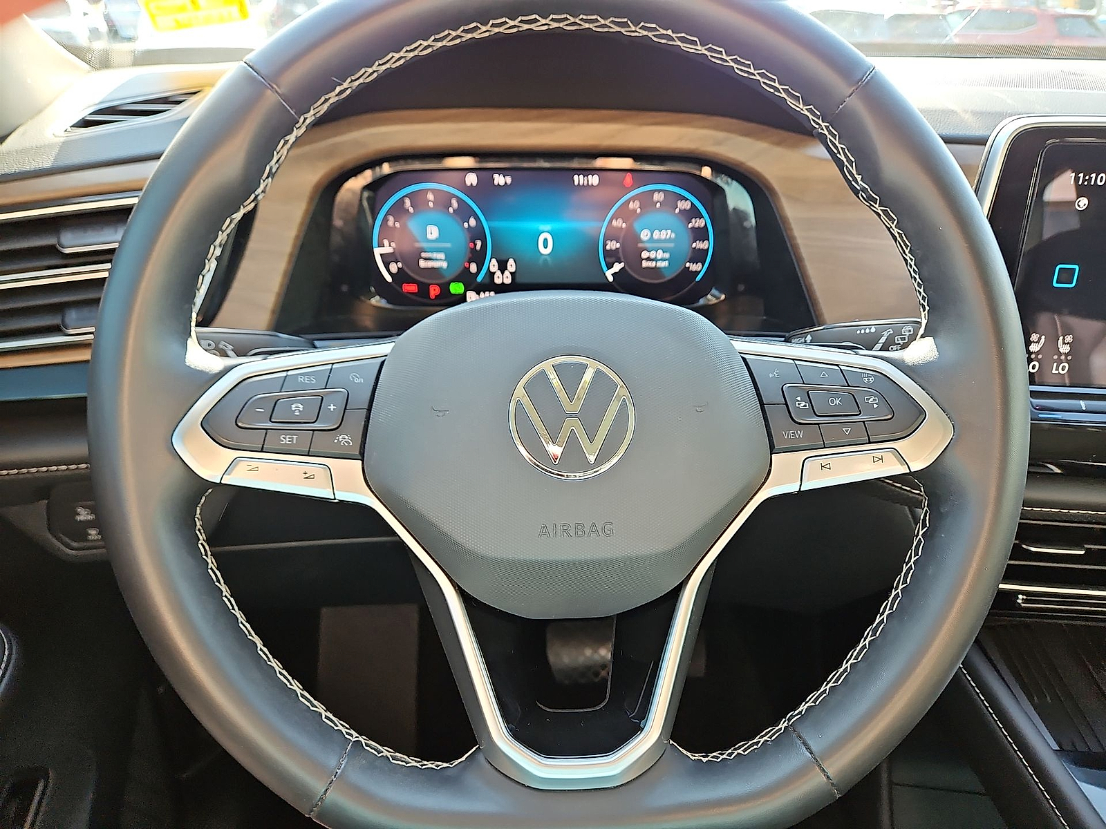 2025 Volkswagen Atlas 2.0T SE w/Technology Pure White at Bobby Duby Motors