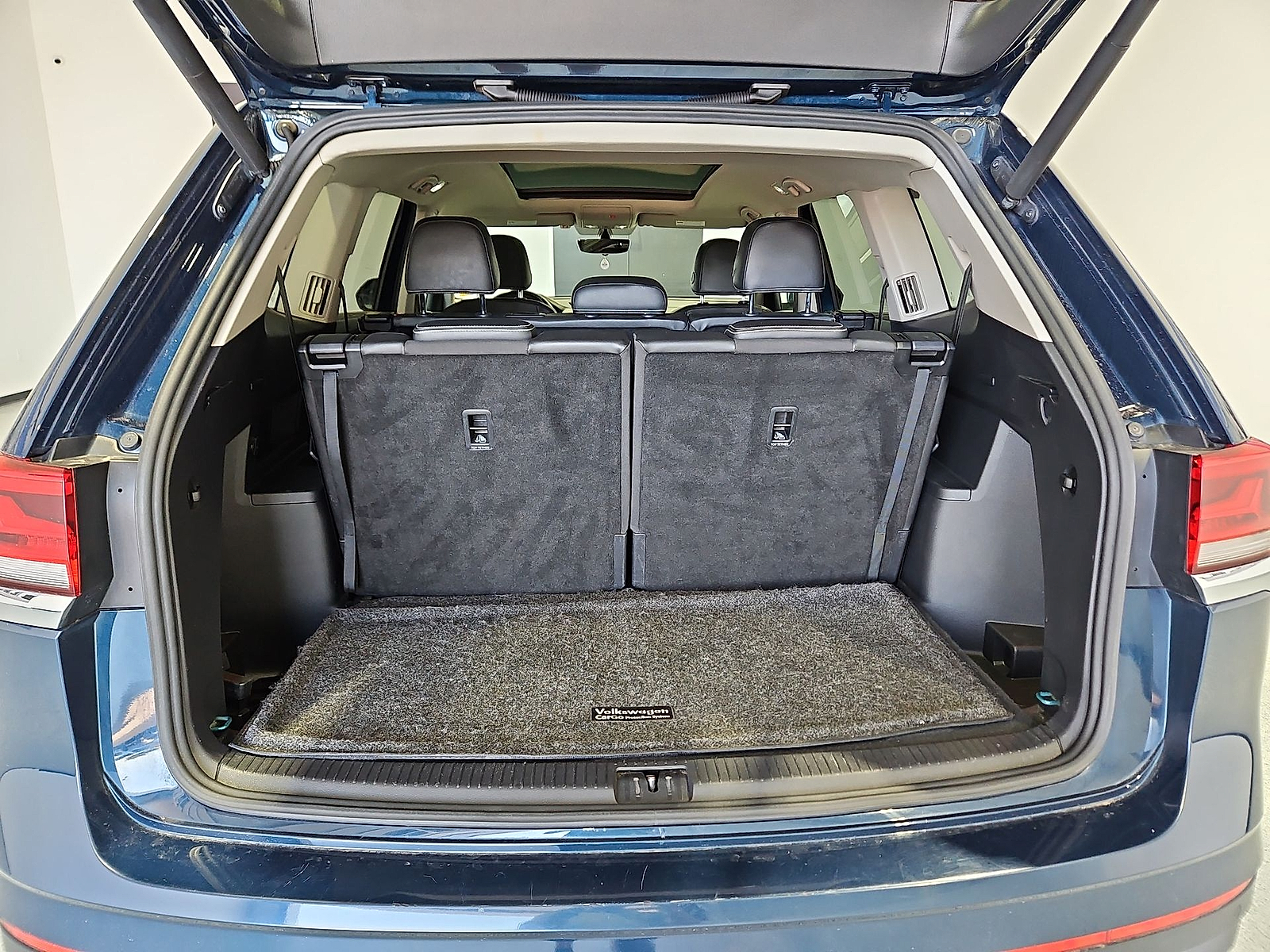 2021 Volkswagen Atlas 3.6L V6 SE w/Technology Blue Metallic at Street VW of Amarillo