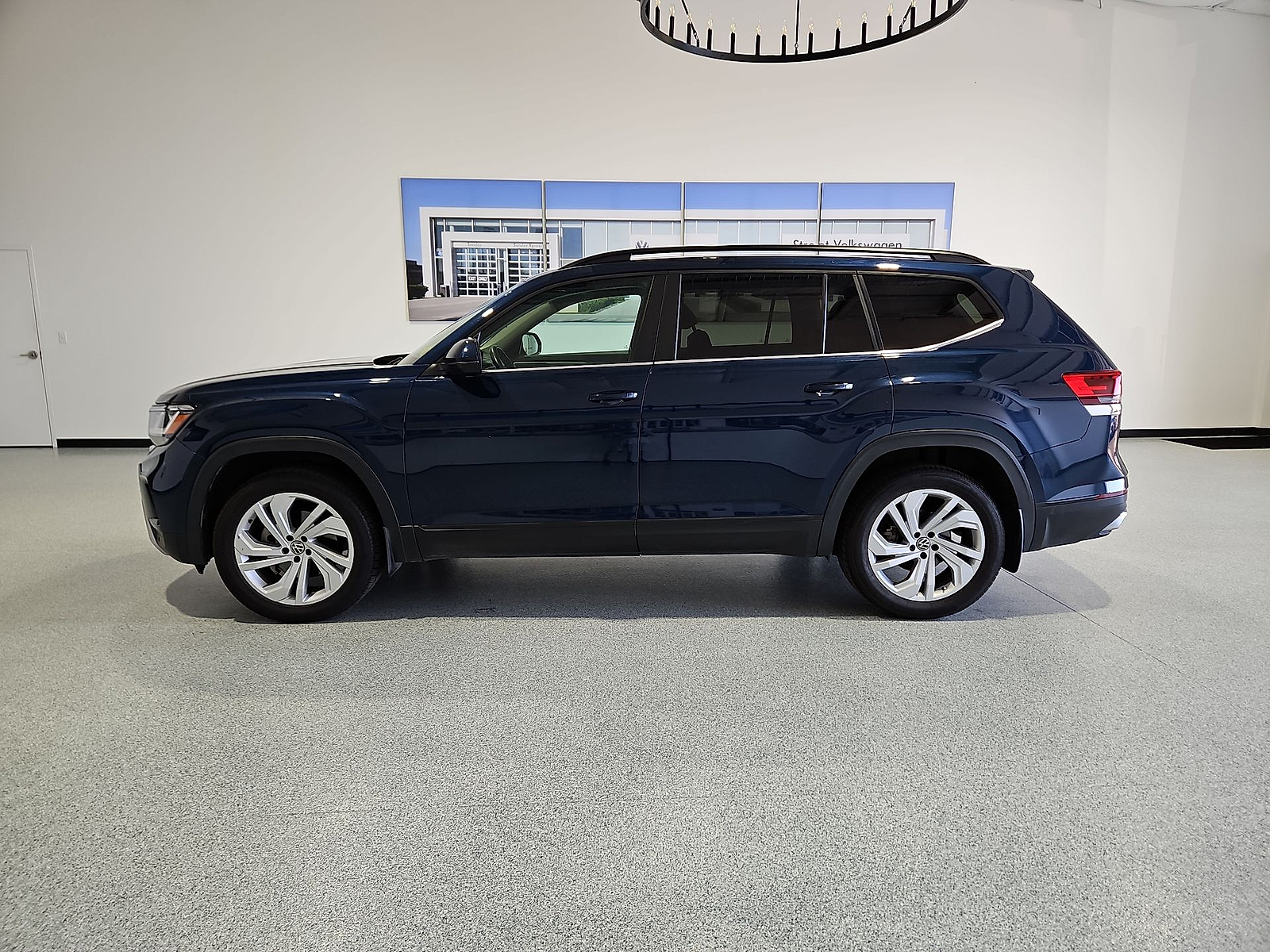 2021 Volkswagen Atlas 3.6L V6 SE w/Technology Blue Metallic at Street VW of Amarillo