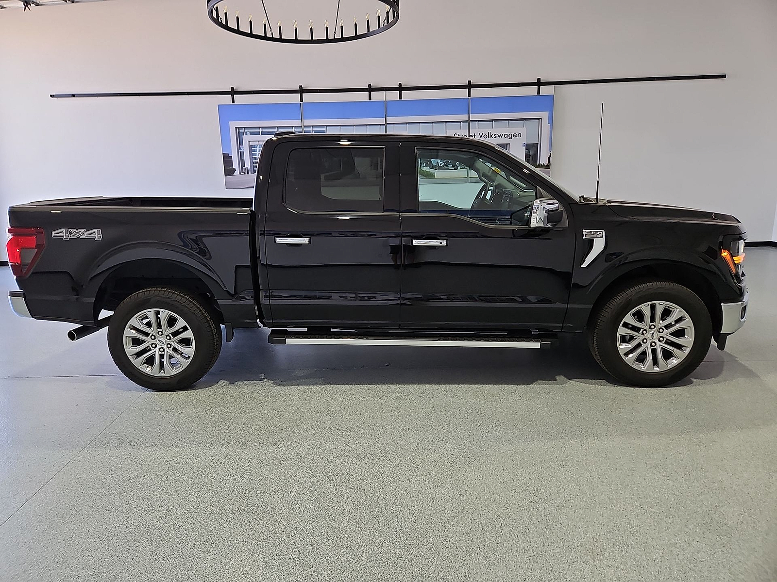 2024 Ford F-150 XLT Black at Bobby Duby Motors