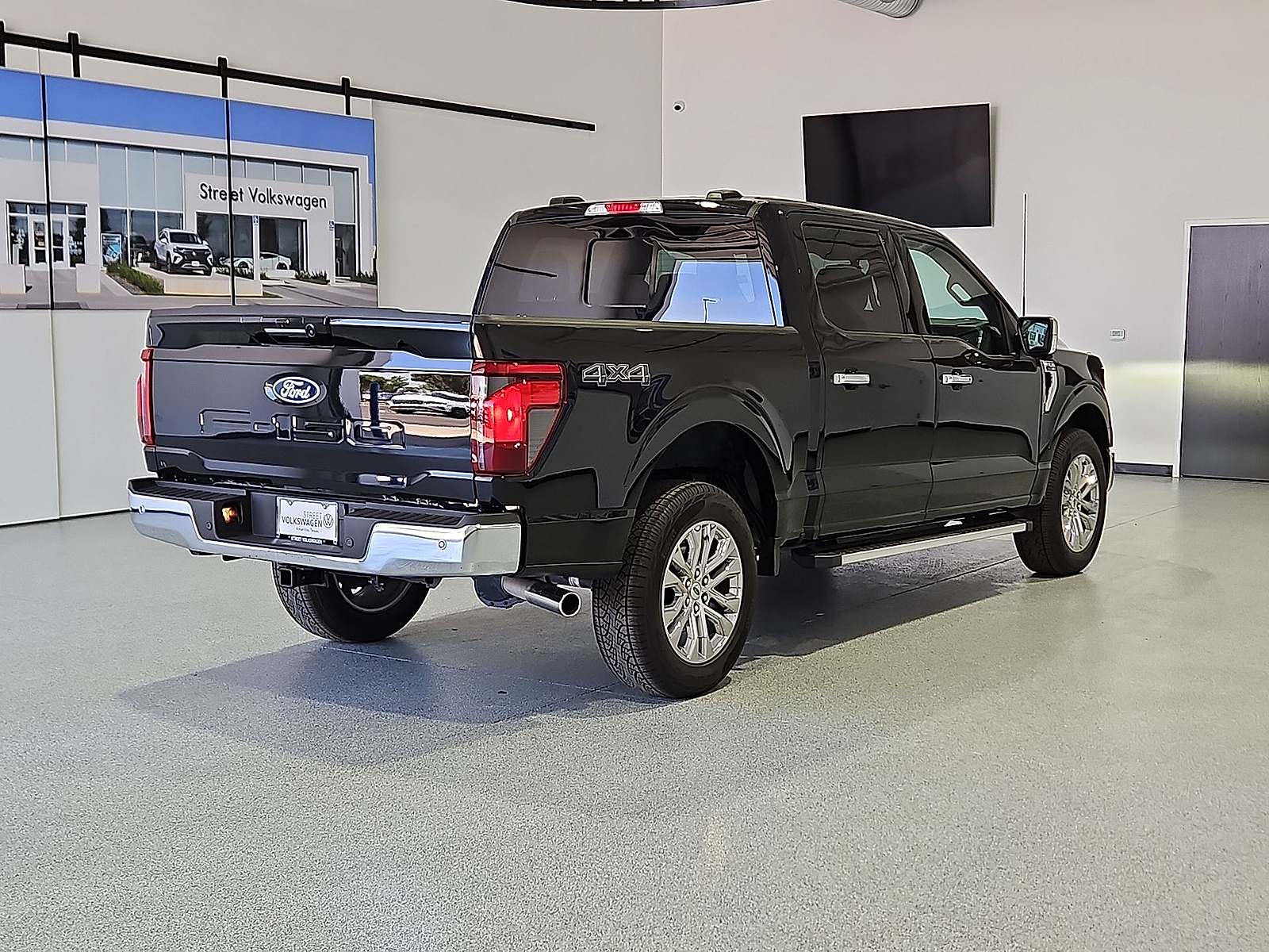 2024 Ford F-150 XLT Black at Bobby Duby Motors