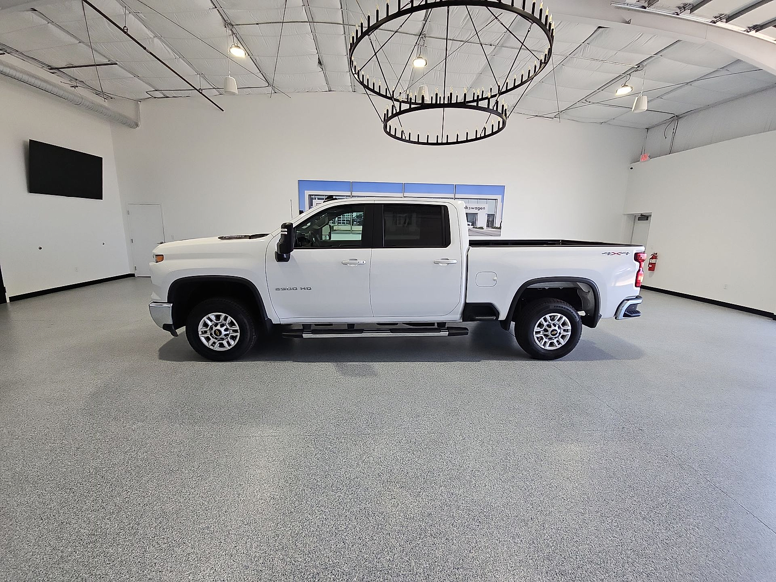 2025 Chevrolet Silverado 2500HD photo 5 of 22