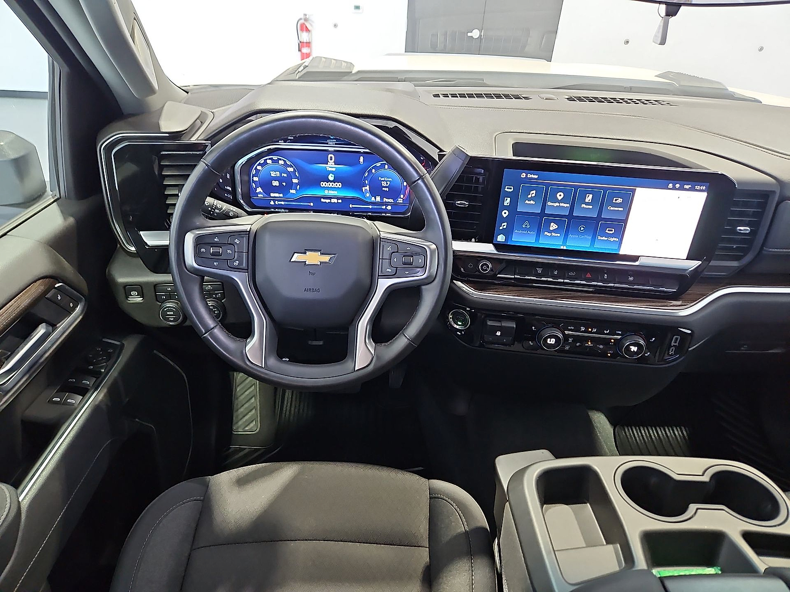 2025 Chevrolet Silverado 2500HD photo 14 of 22