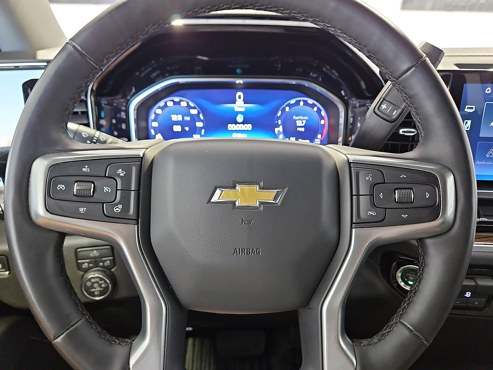 2025 Chevrolet Silverado 2500HD photo 21 of 22