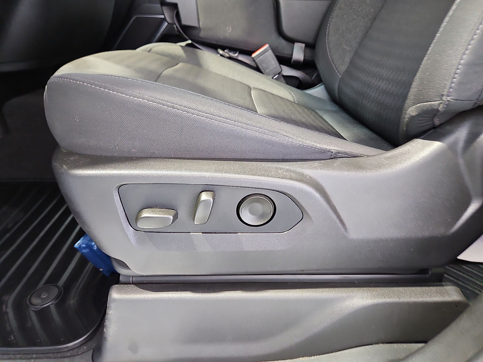 2025 Chevrolet Silverado 2500HD photo 17 of 22