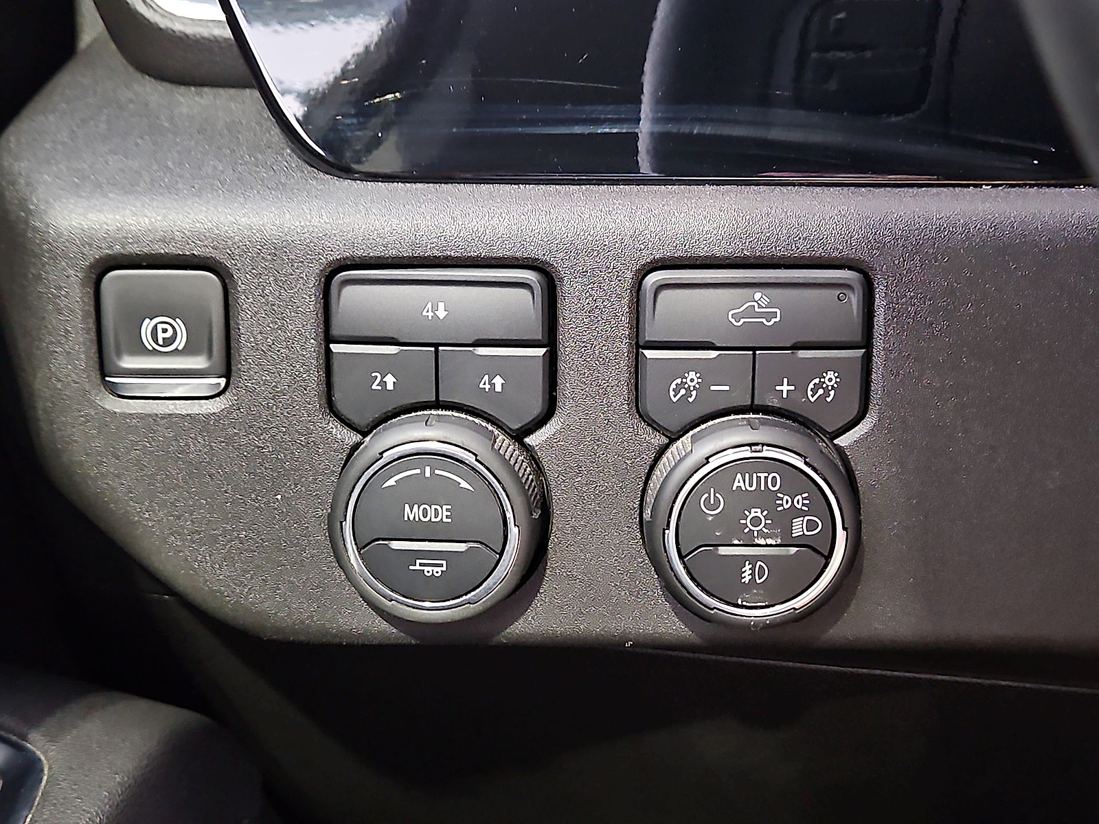 2025 Chevrolet Silverado 2500HD photo 19 of 22