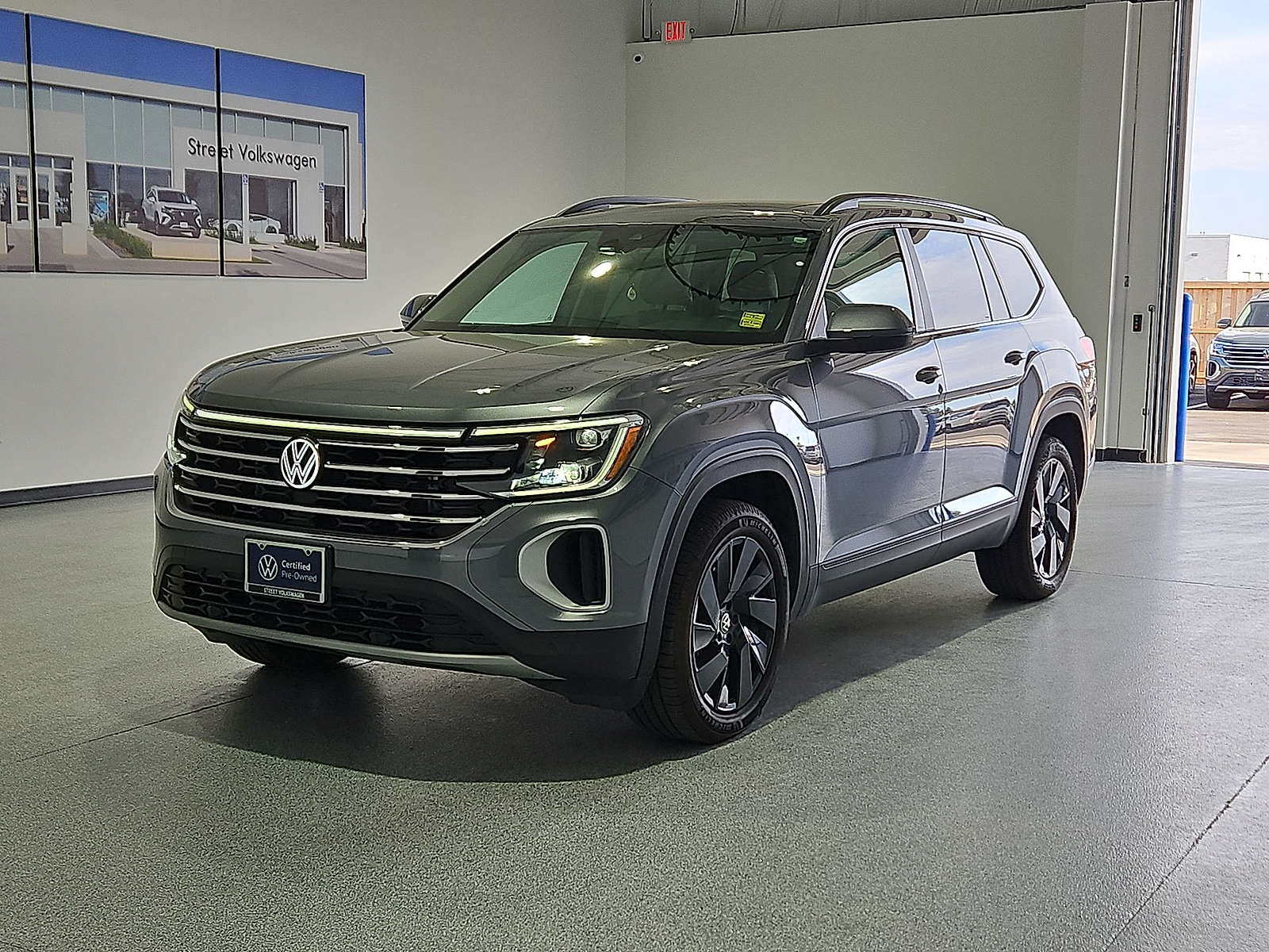 2024 Volkswagen Atlas 2.0T SE w/Technology Platinum Gray Metallic at Street VW of Amarillo