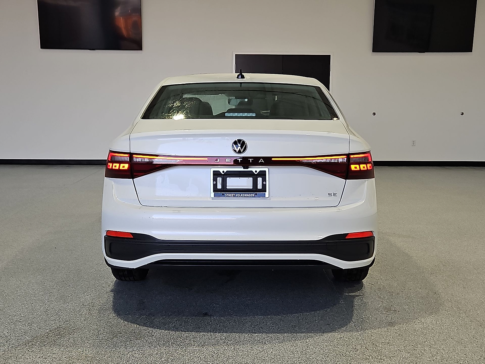2027 Volkswagen Jetta photo 7 of 22