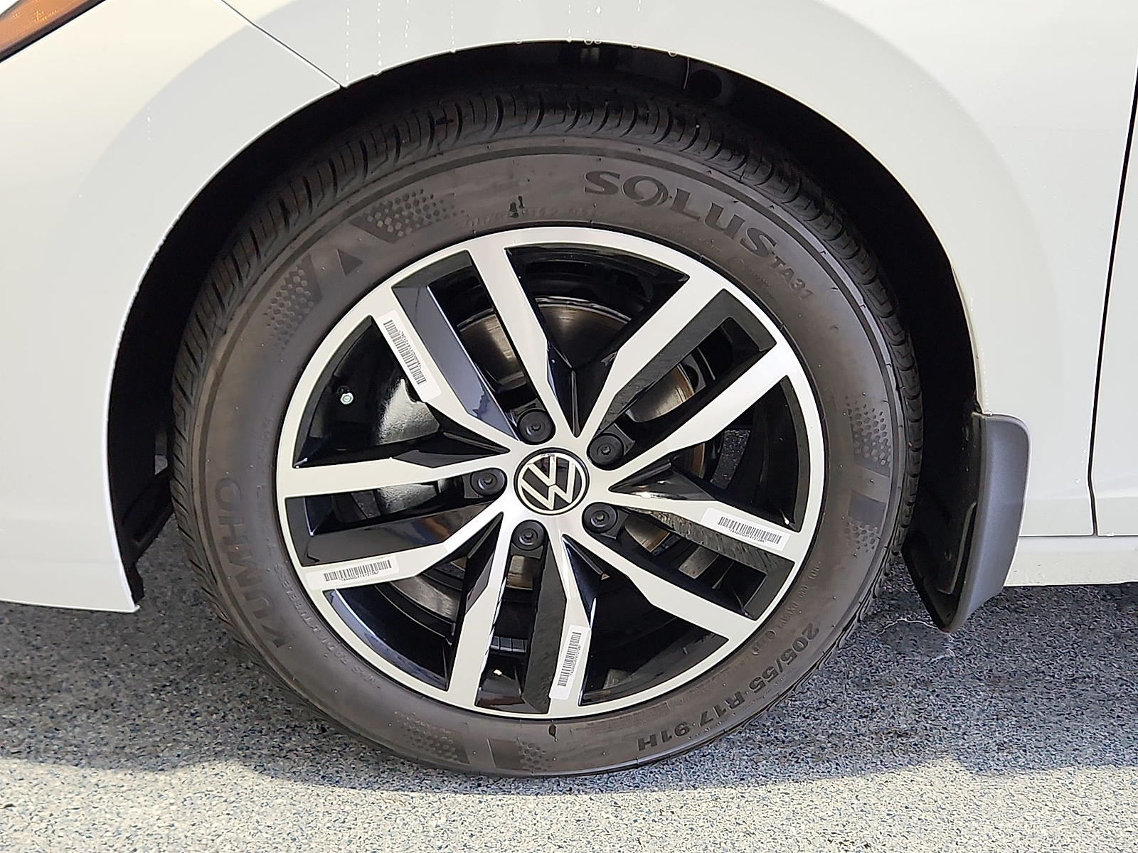 2027 Volkswagen Jetta photo 11 of 22