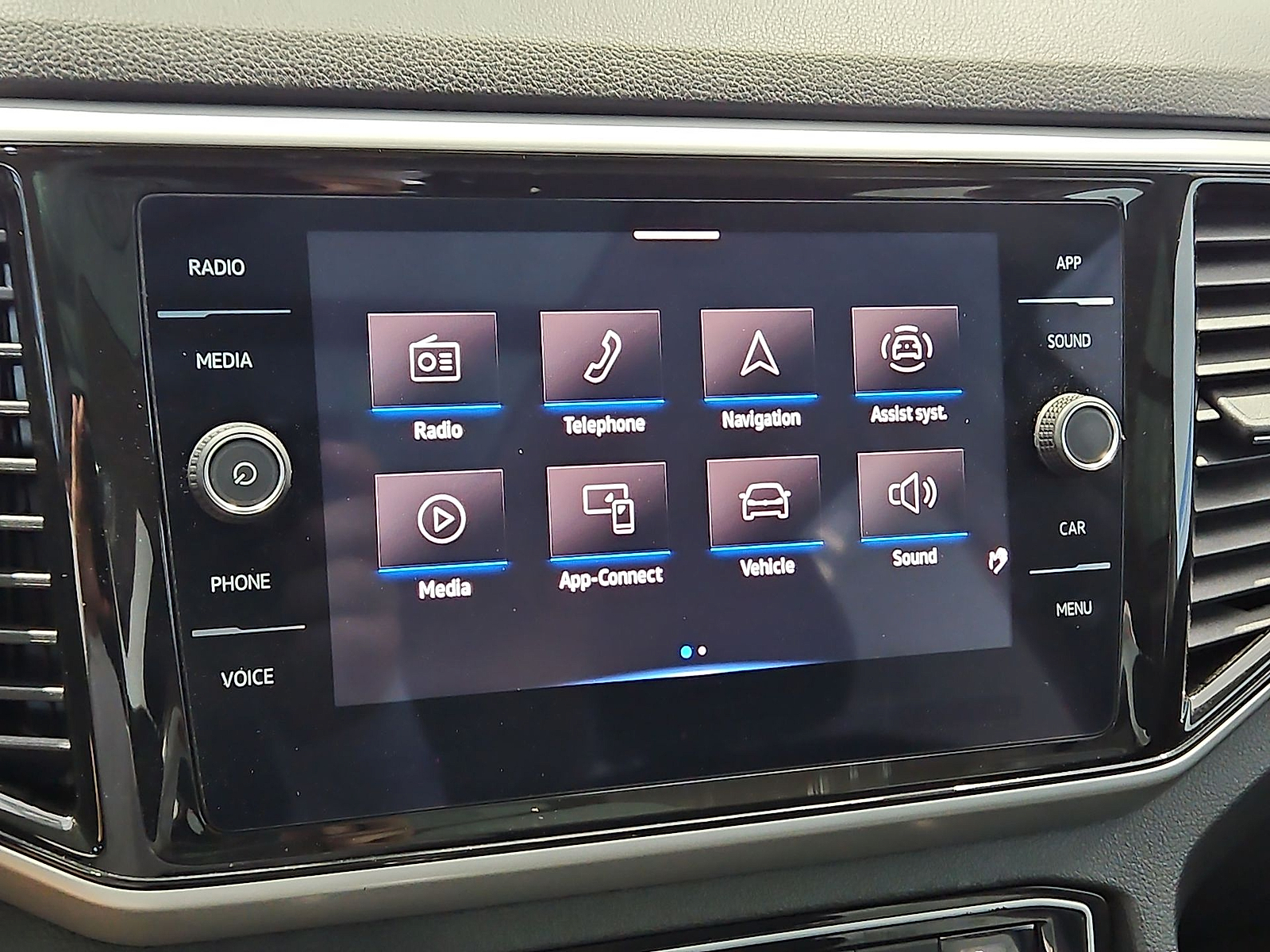 2023 Volkswagen Atlas 3.6L V6 SE w/Technology Pyrite Silver Metallic at Street VW of Amarillo