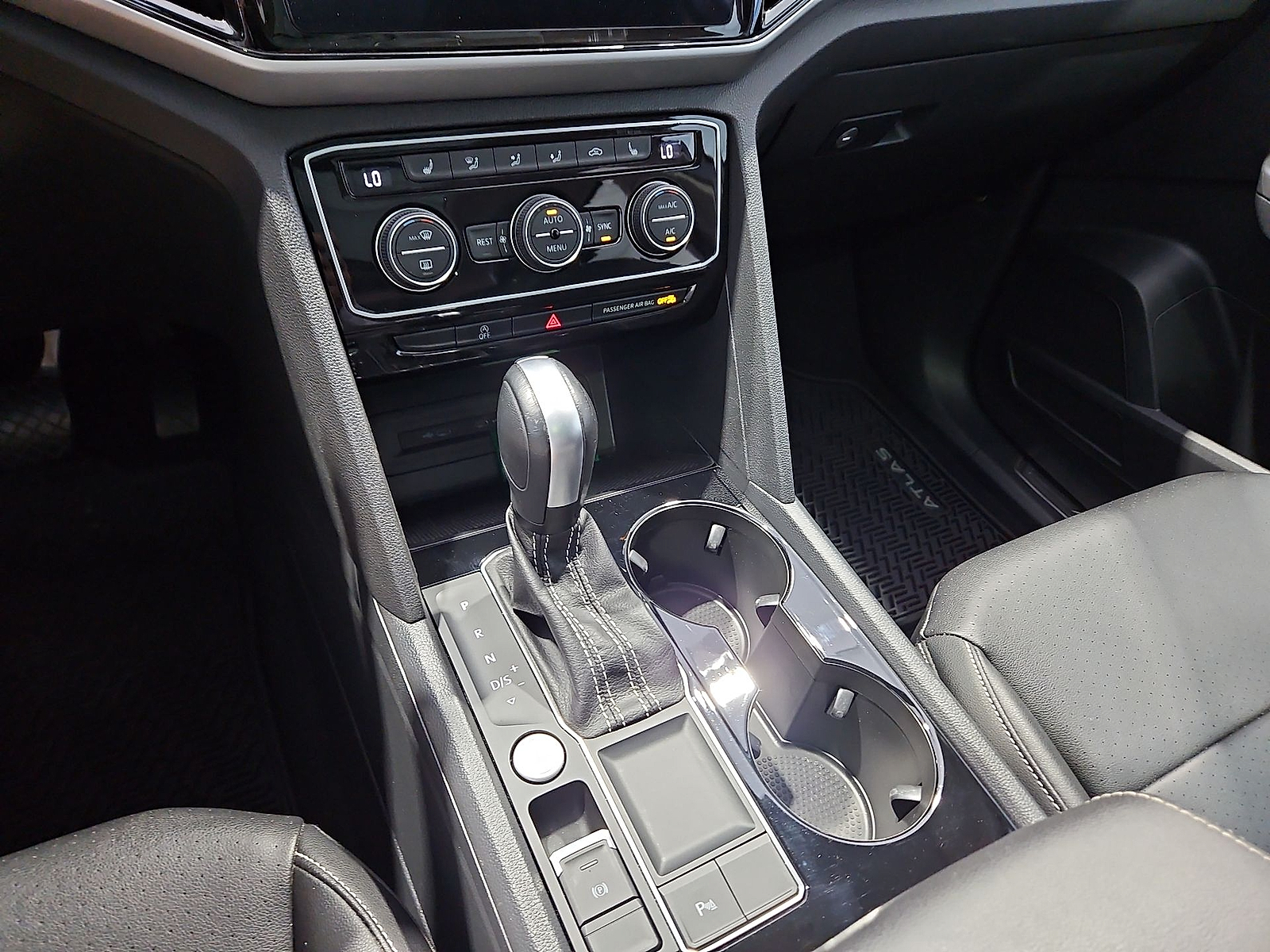 2023 Volkswagen Atlas 3.6L V6 SE w/Technology Pyrite Silver Metallic at Street VW of Amarillo