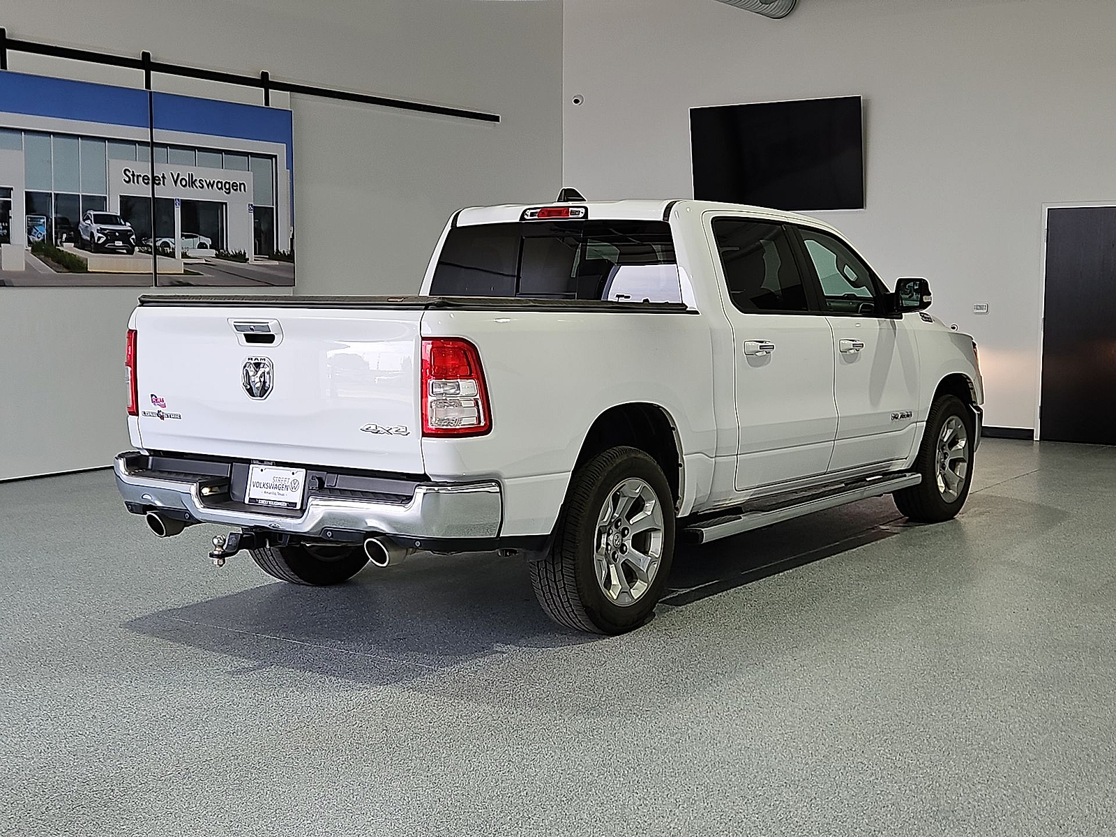 2020 Ram 1500 Lone Star Crew Cab 4x4 5'7" Box - 7
