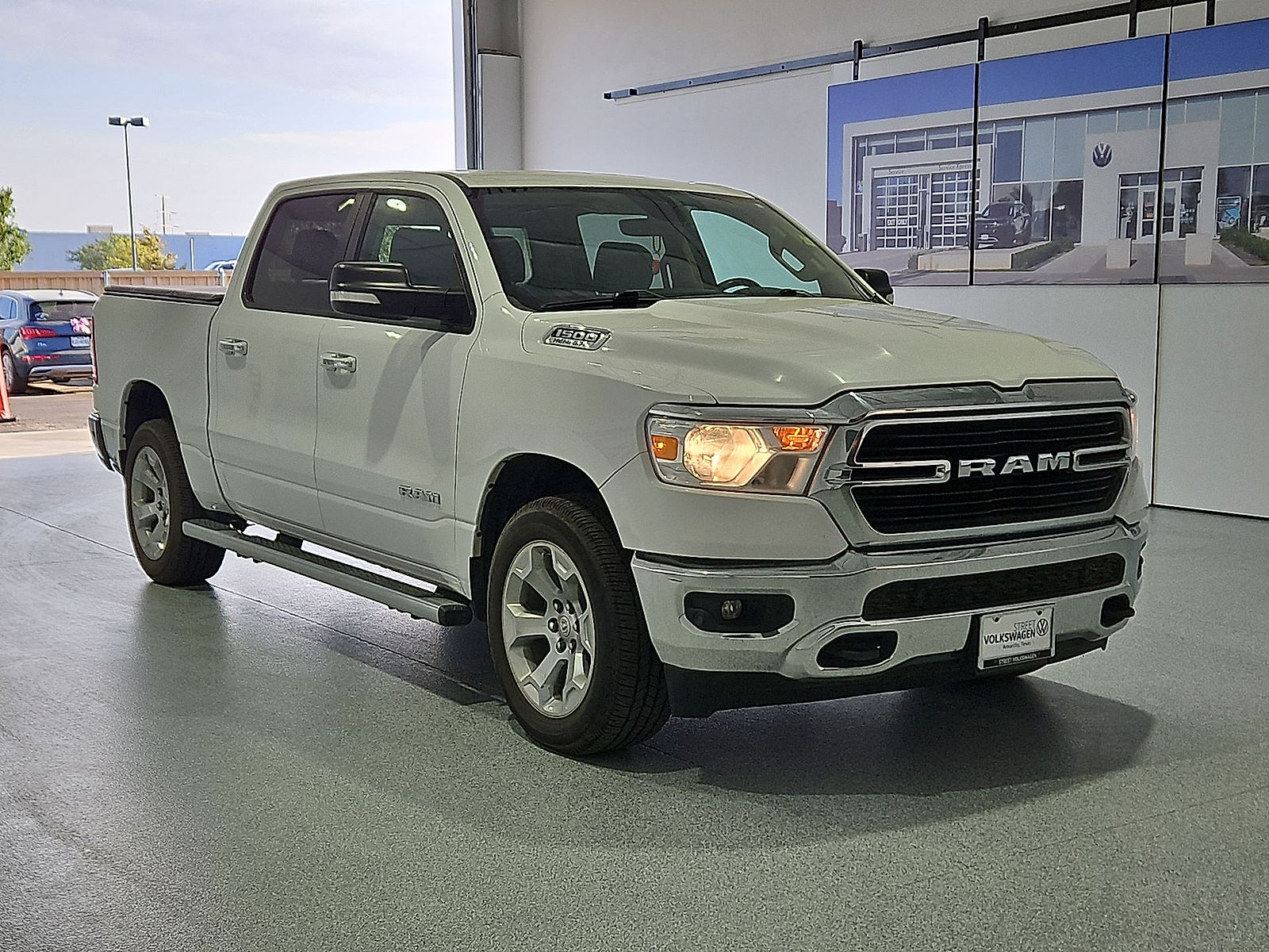 2020 Ram 1500 Lone Star Crew Cab 4x4 5'7" Box - 1