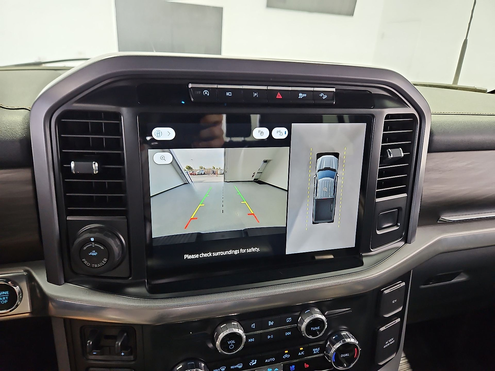 2024 Ford F-150 LARIAT Silver Metallic at Bobby Duby Motors