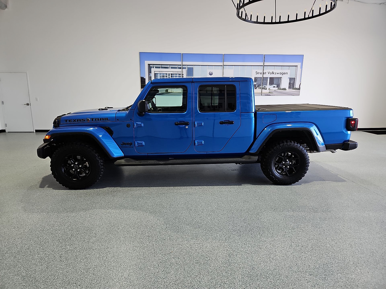 2024 Jeep Gladiator photo 5 of 22