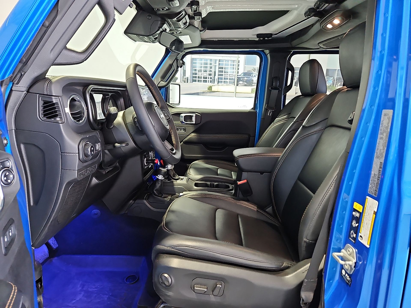 2024 Jeep Gladiator photo 16 of 22