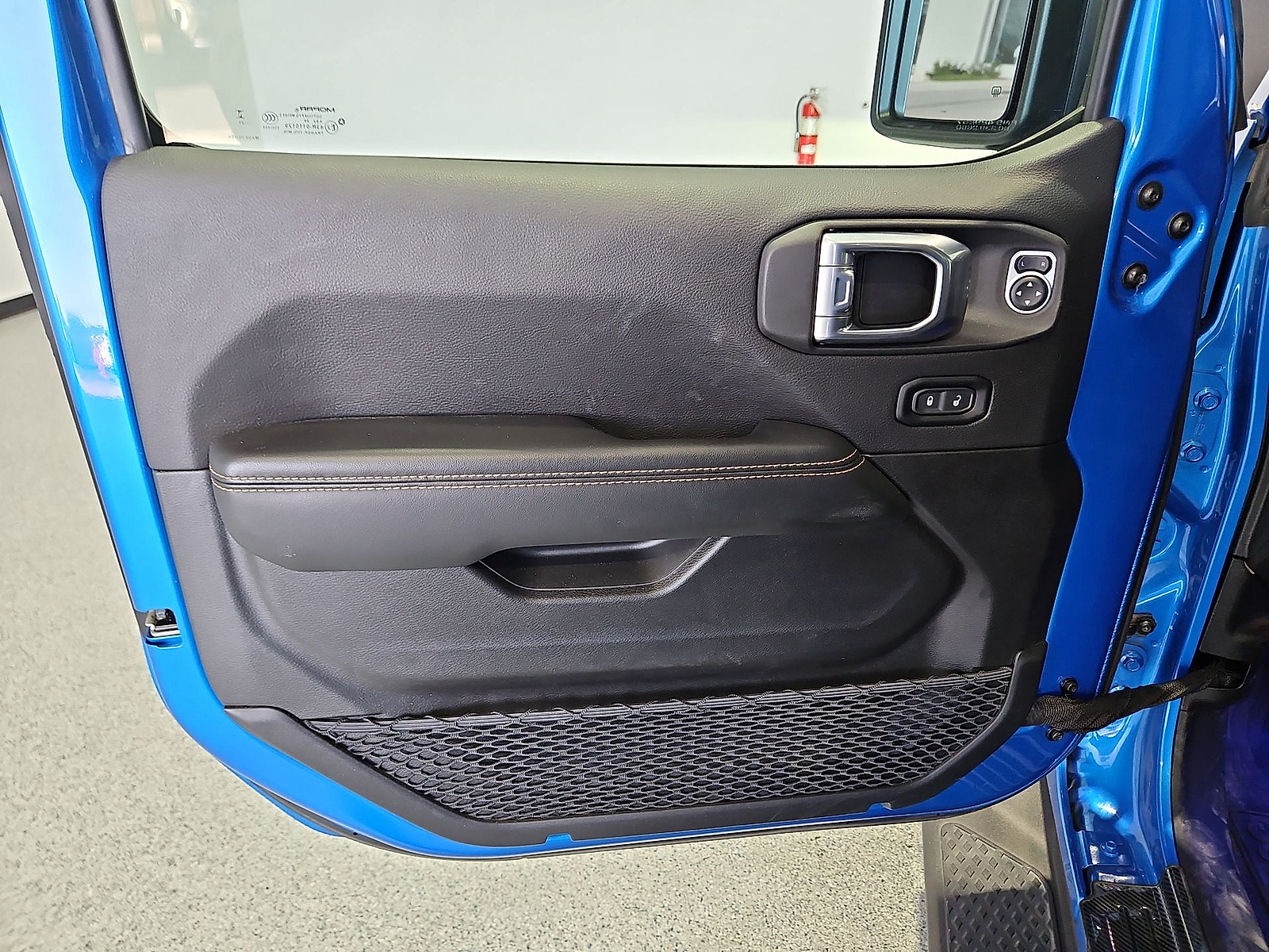 2024 Jeep Gladiator photo 15 of 22