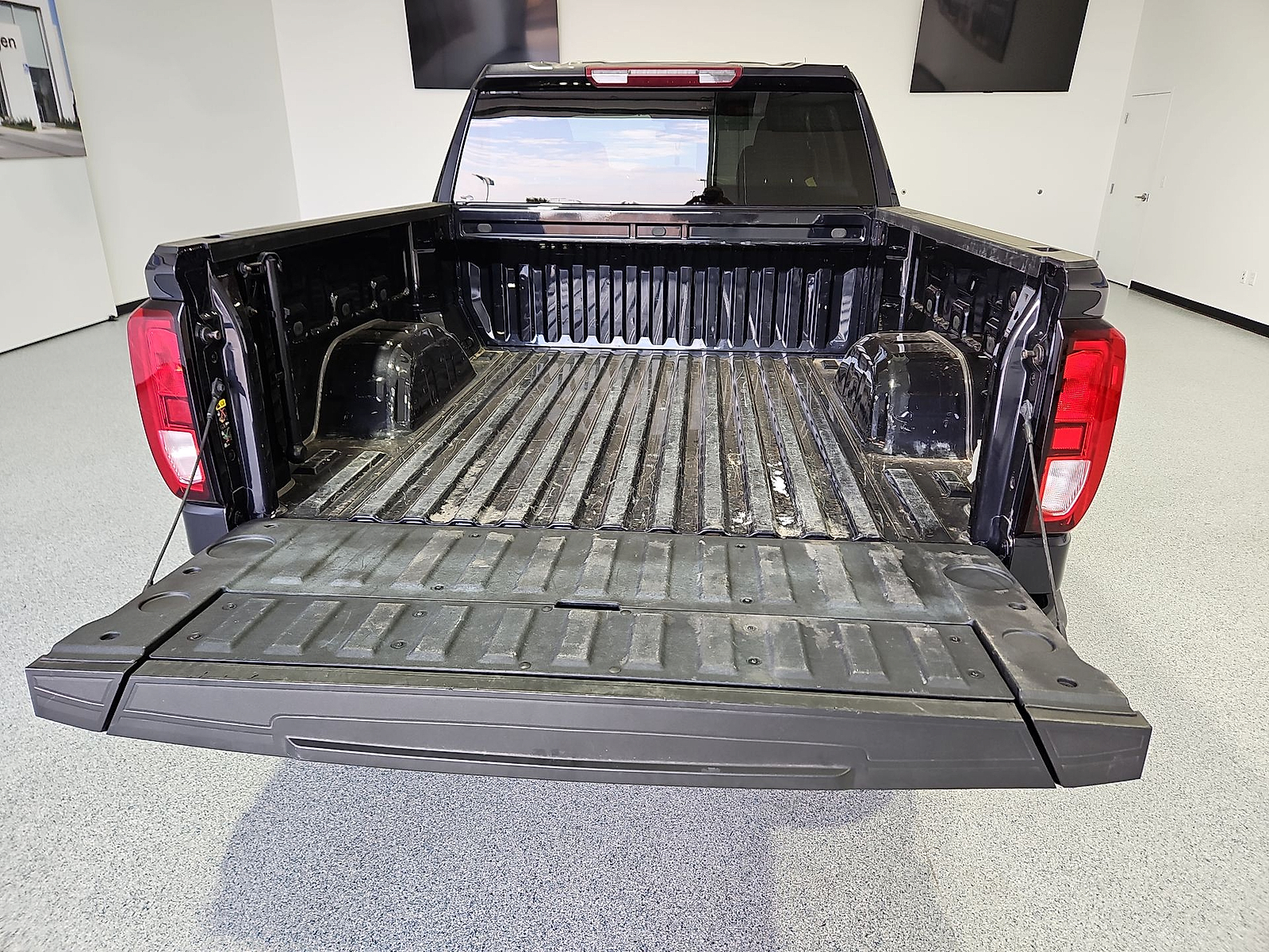 2022 GMC Sierra 1500 4WD Crew Cab Short Box Elevation Titanium at Street VW of Amarillo