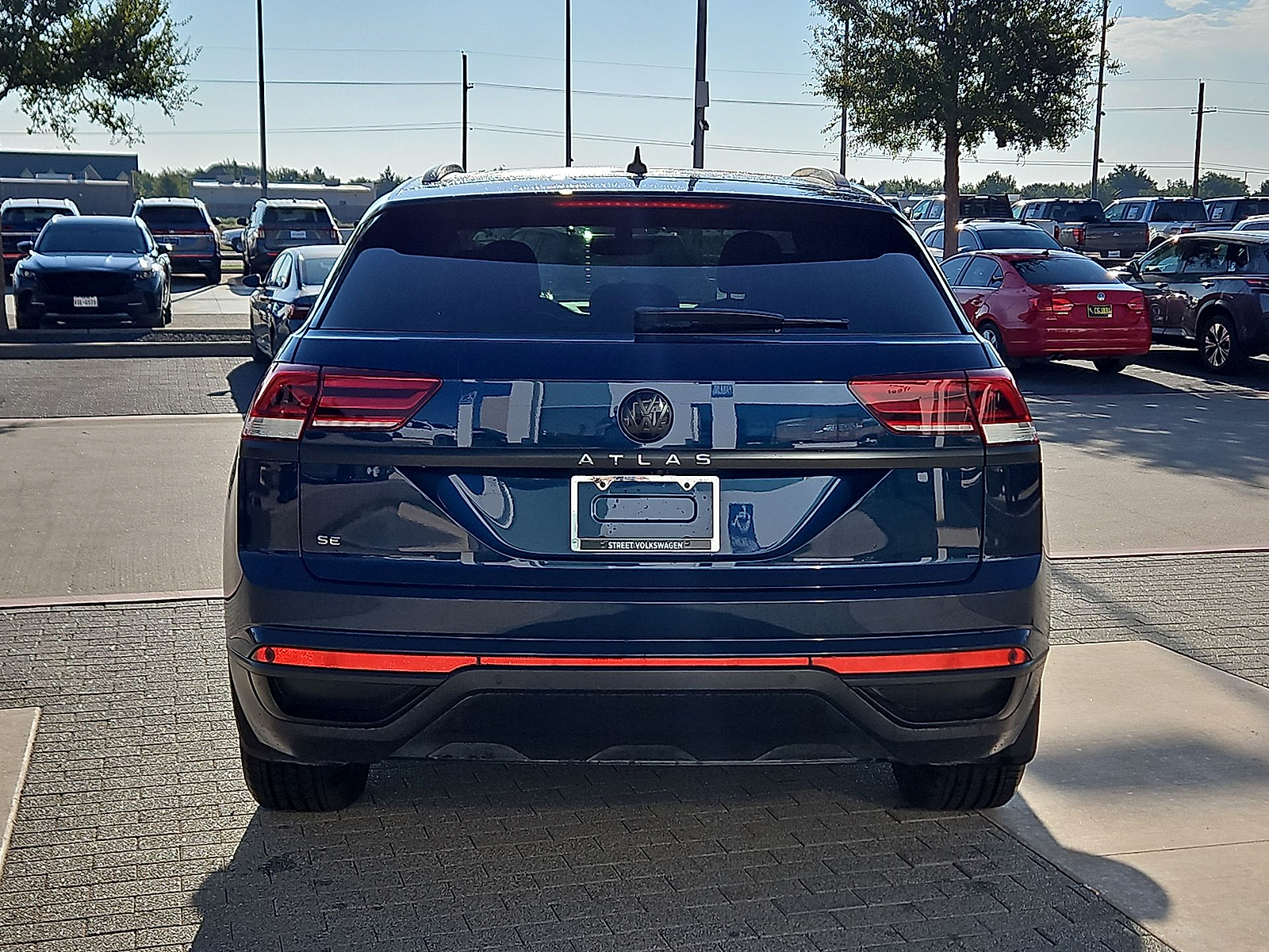 2022 Volkswagen Atlas Cross Sport 2.0T SE w/Technology Blue Metallic at Street VW of Amarillo