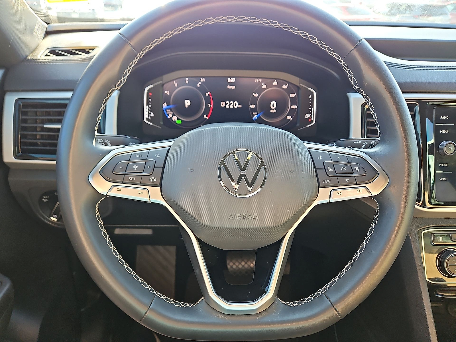 2022 Volkswagen Atlas Cross Sport 2.0T SE w/Technology Blue Metallic at Street VW of Amarillo