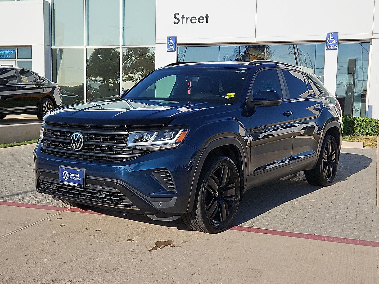 2022 Volkswagen Atlas Cross Sport 2.0T SE w/Technology Blue Metallic at Street VW of Amarillo