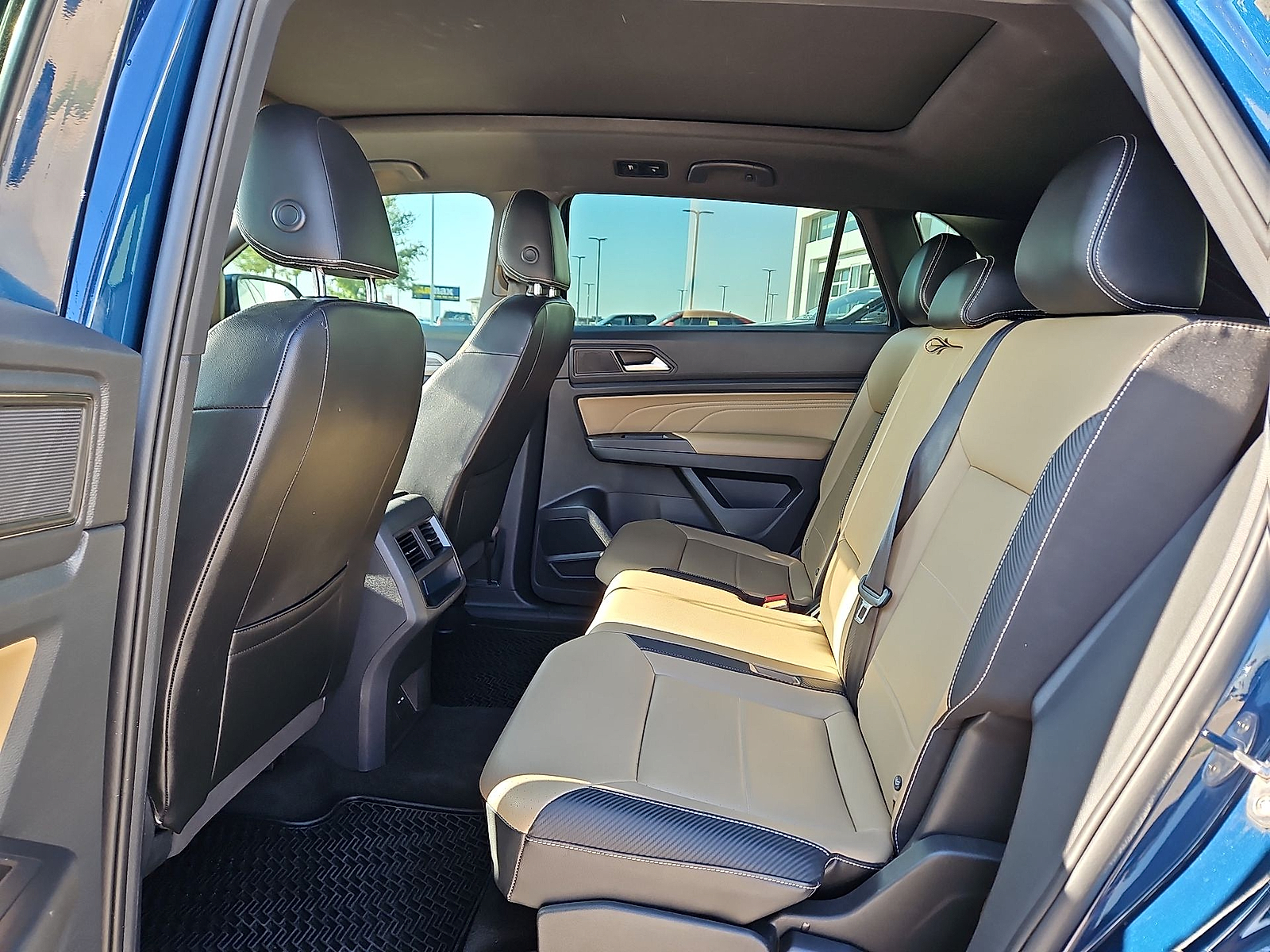 2022 Volkswagen Atlas Cross Sport 2.0T SE w/Technology Blue Metallic at Street VW of Amarillo