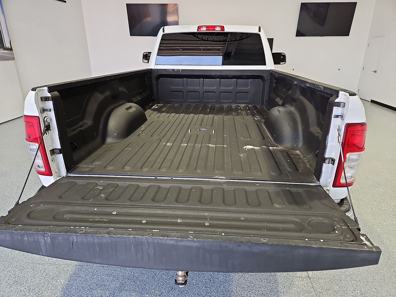 2022 Ram 2500 Tradesman Regular Cab 4x4 8' Box - 11