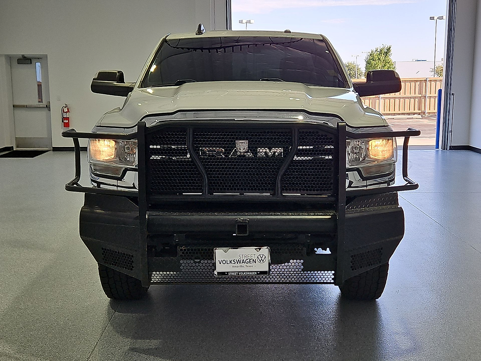 2022 Ram 2500 Tradesman Regular Cab 4x4 8' Box - 2