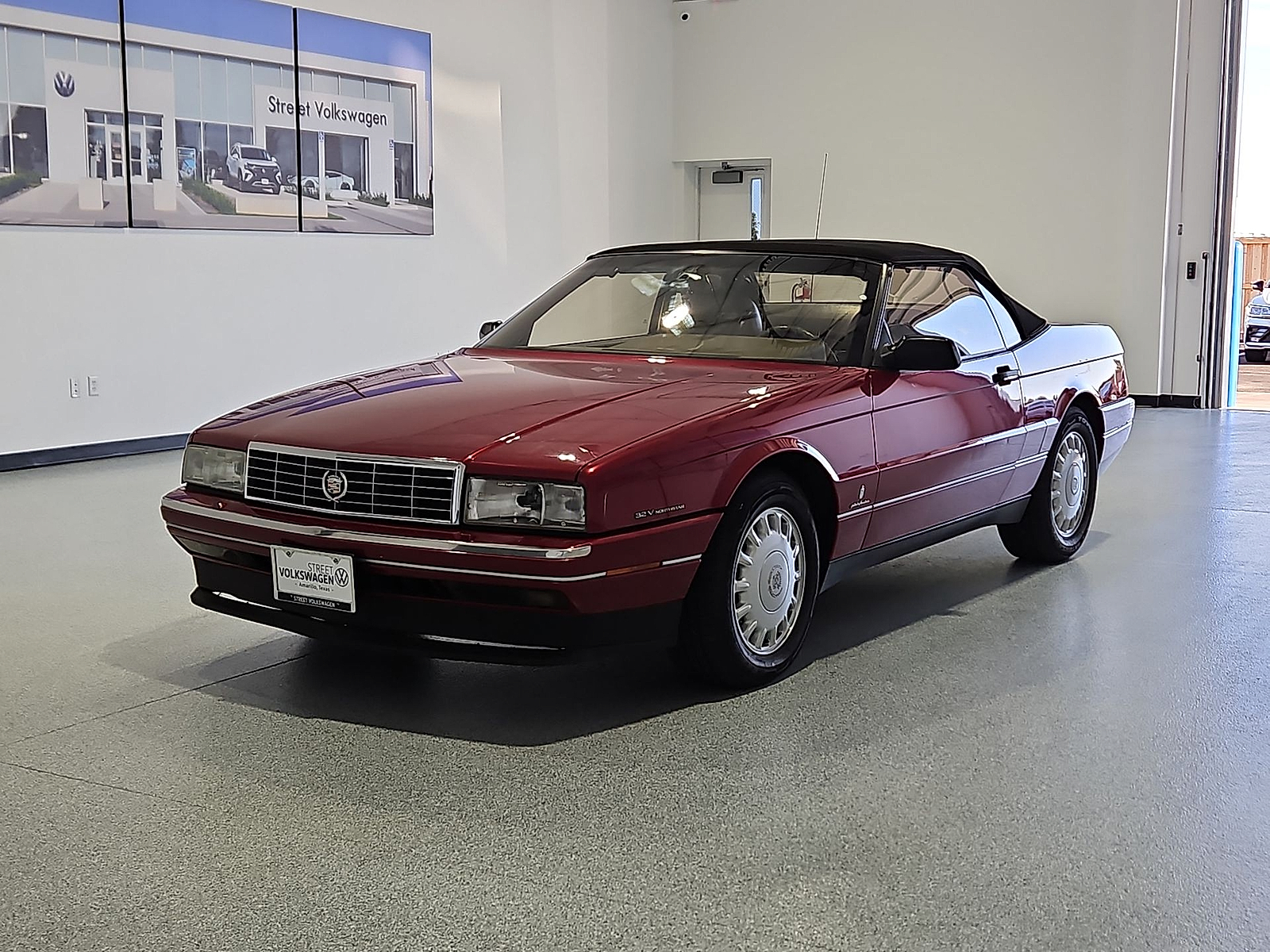 1993 Cadillac Allante Coupe - 3