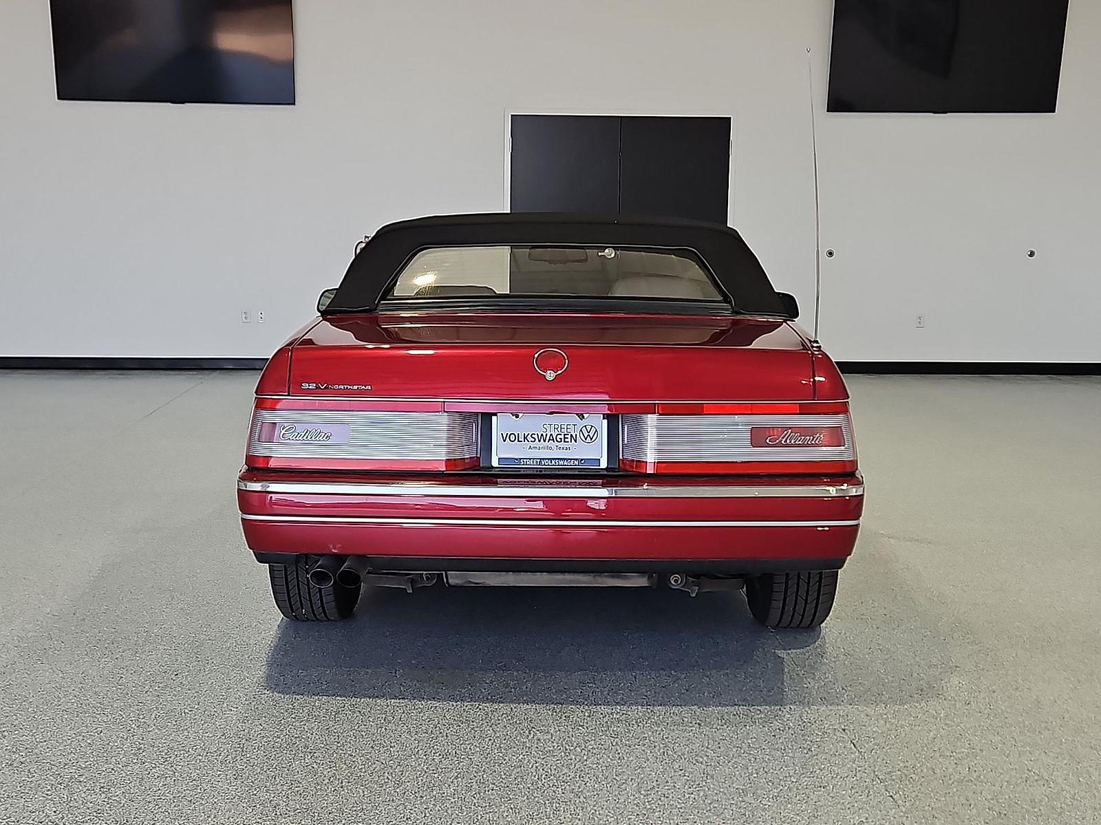 1993 Cadillac Allante Coupe - 6