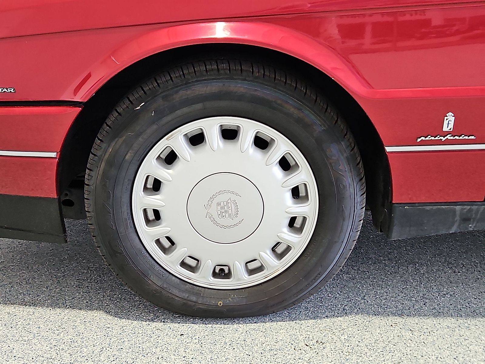 1993 Cadillac Allante Coupe - 10