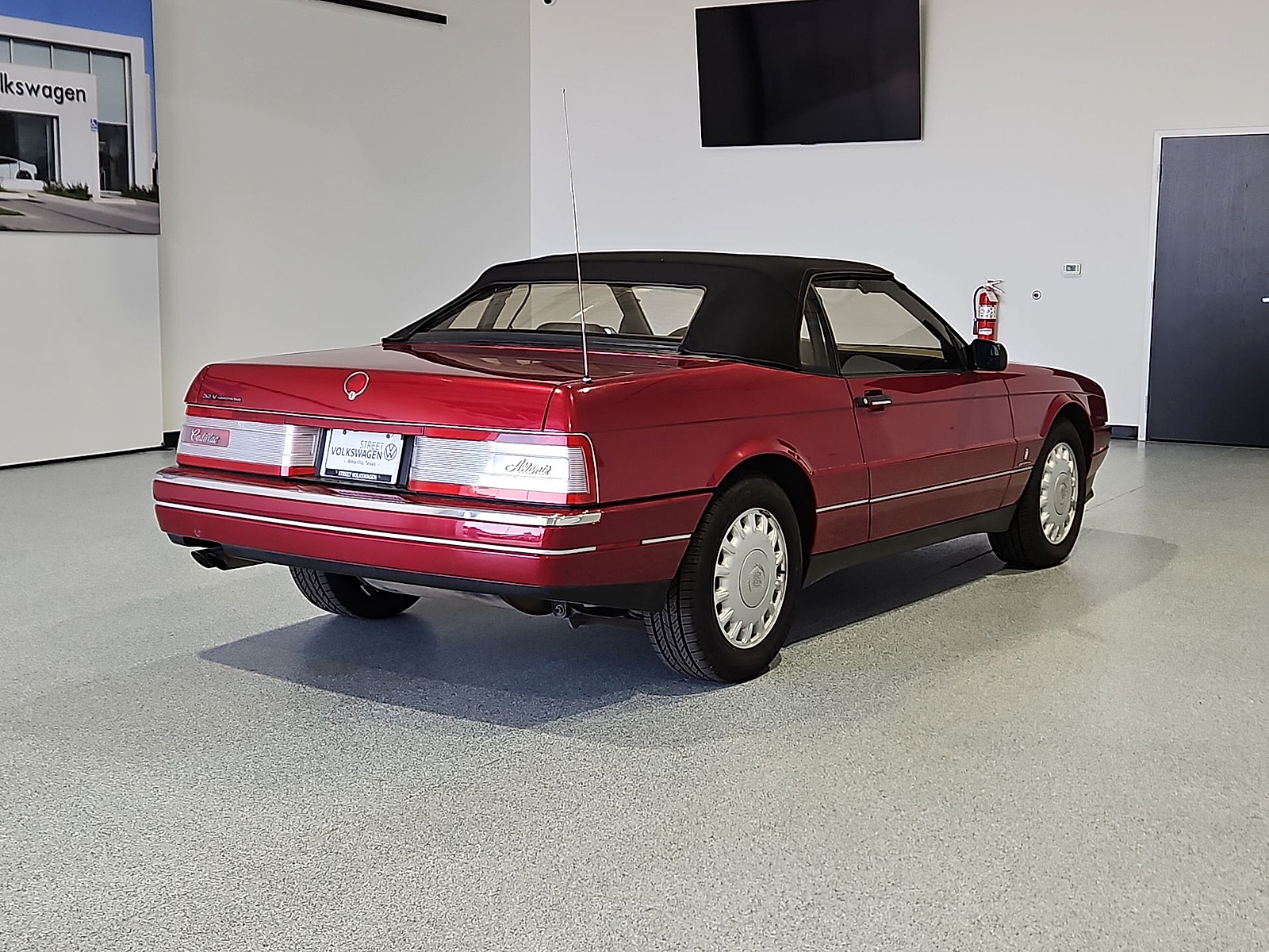 1993 Cadillac Allante Coupe - 7