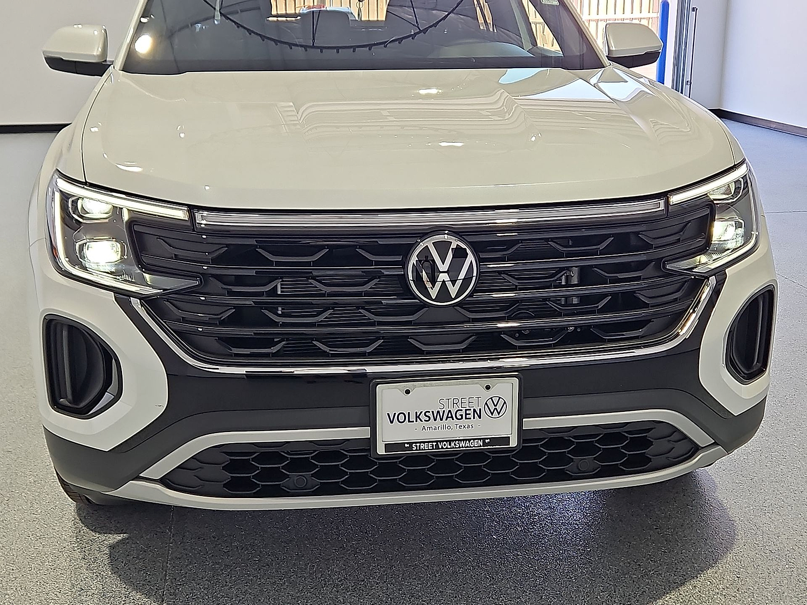2026 Volkswagen Atlas Cross Sport 2.0T SE Opal White Pearl - 0P0P at Street VW of Amarillo
