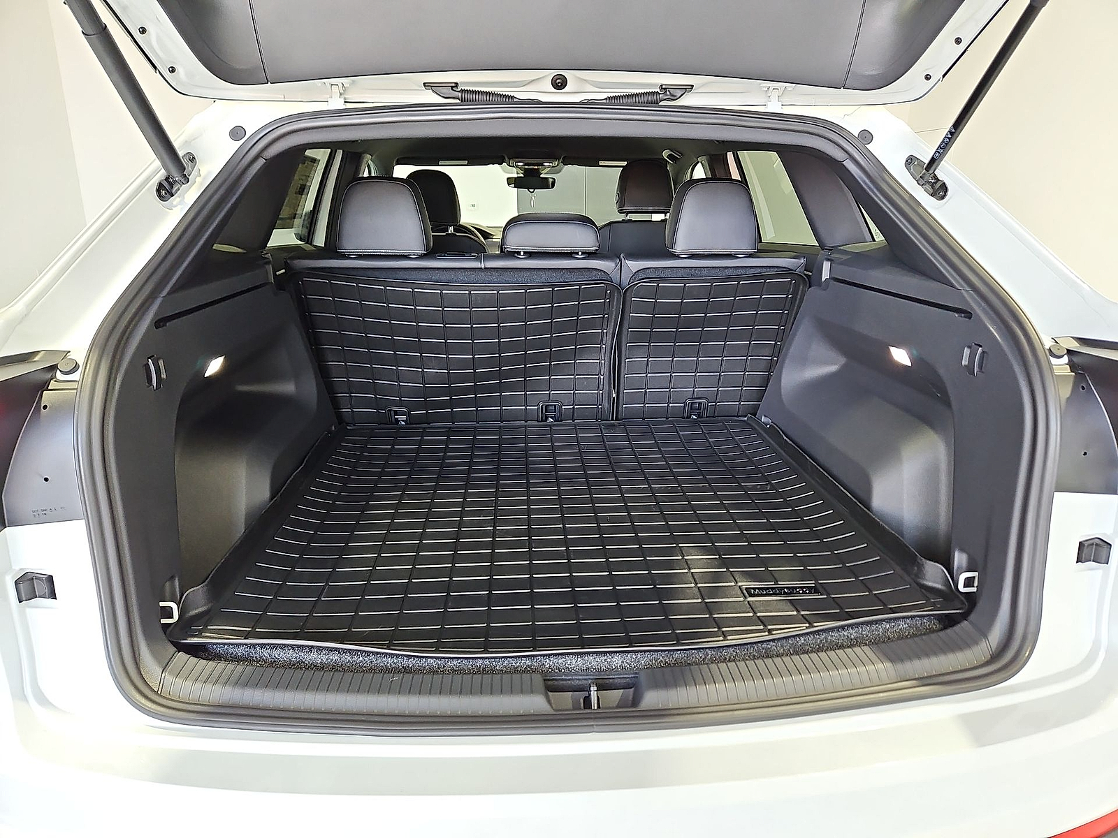 2026 Volkswagen Atlas Cross Sport 2.0T SE Opal White Pearl - 0P0P at Street VW of Amarillo