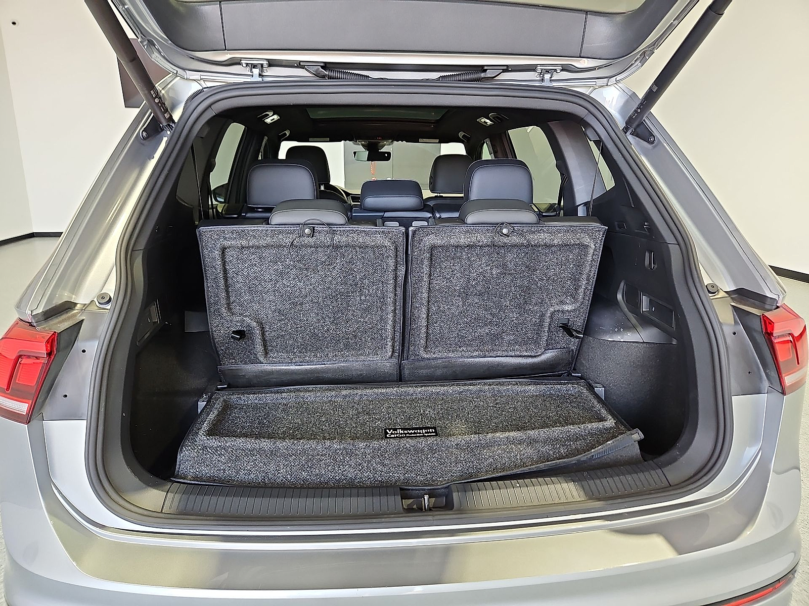 2024 Volkswagen Tiguan 2.0T SE R-Line Black Silver Metallic at Street VW of Amarillo