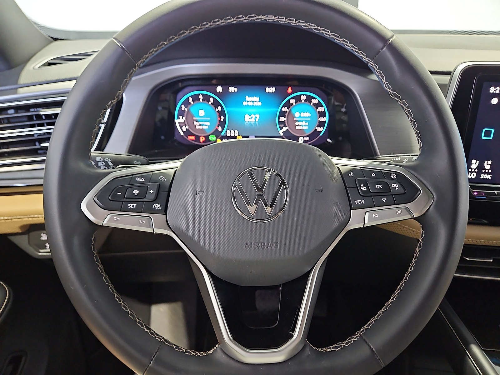 2024 Volkswagen Atlas Cross Sport 2.0T SE w/Technology Platinum Gray Metallic at Street VW of Amarillo