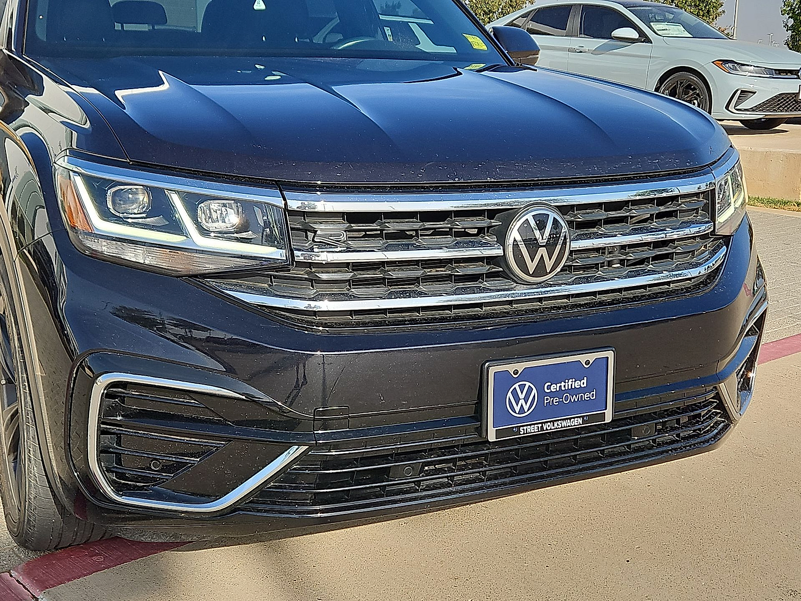 2022 Volkswagen Atlas Cross Sport 2.0T SEL R-Line Deep Black at Street VW of Amarillo