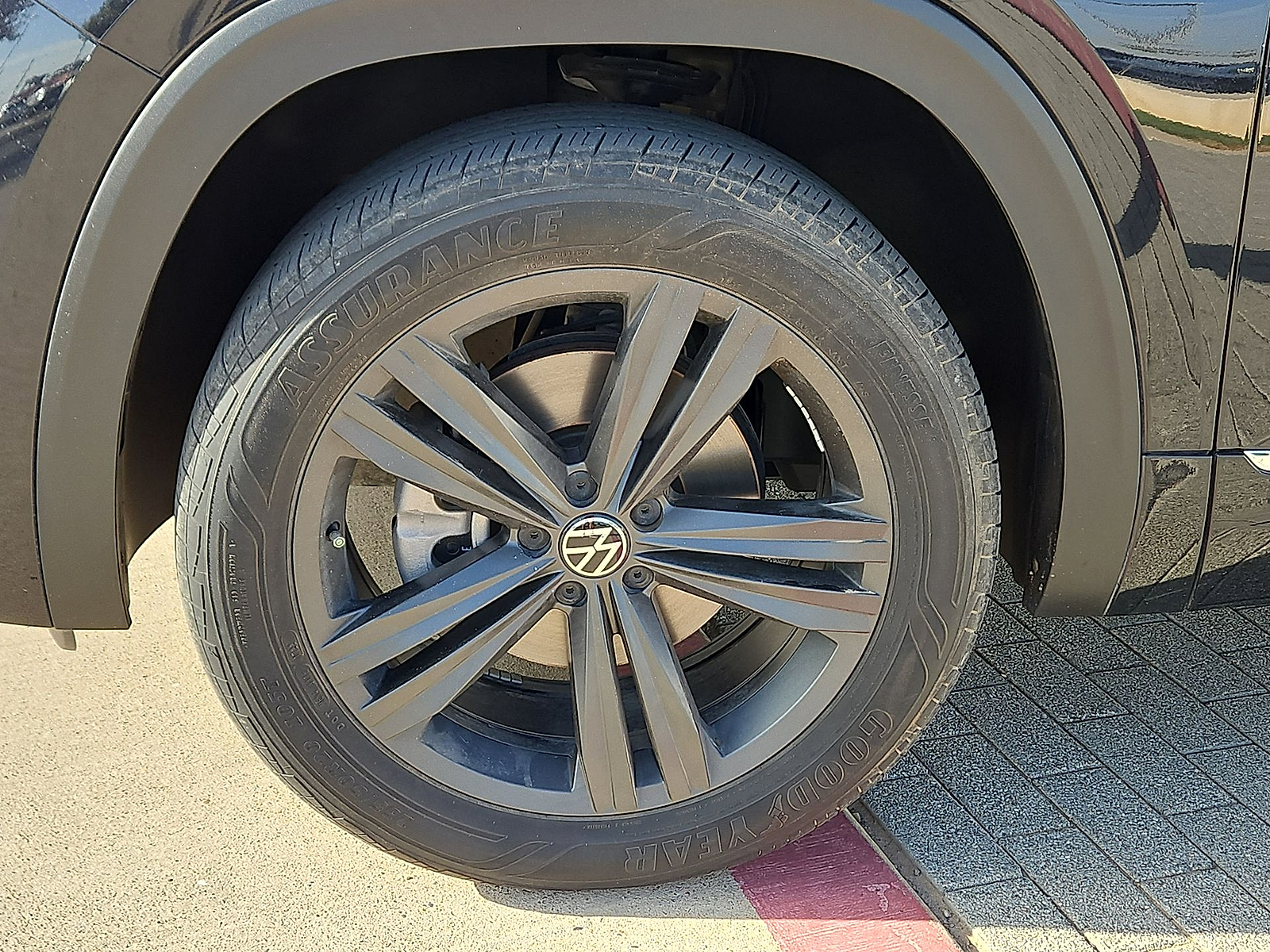 2022 Volkswagen Atlas Cross Sport 2.0T SEL R-Line Deep Black at Street VW of Amarillo