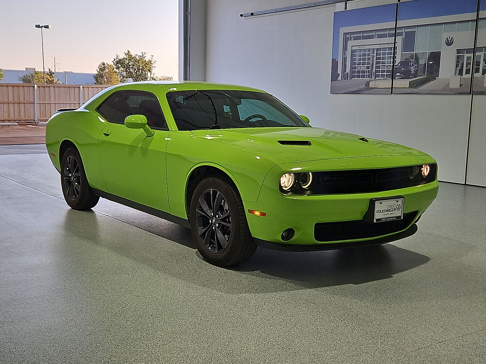 2023 Dodge Challenger SXT AWD - 1