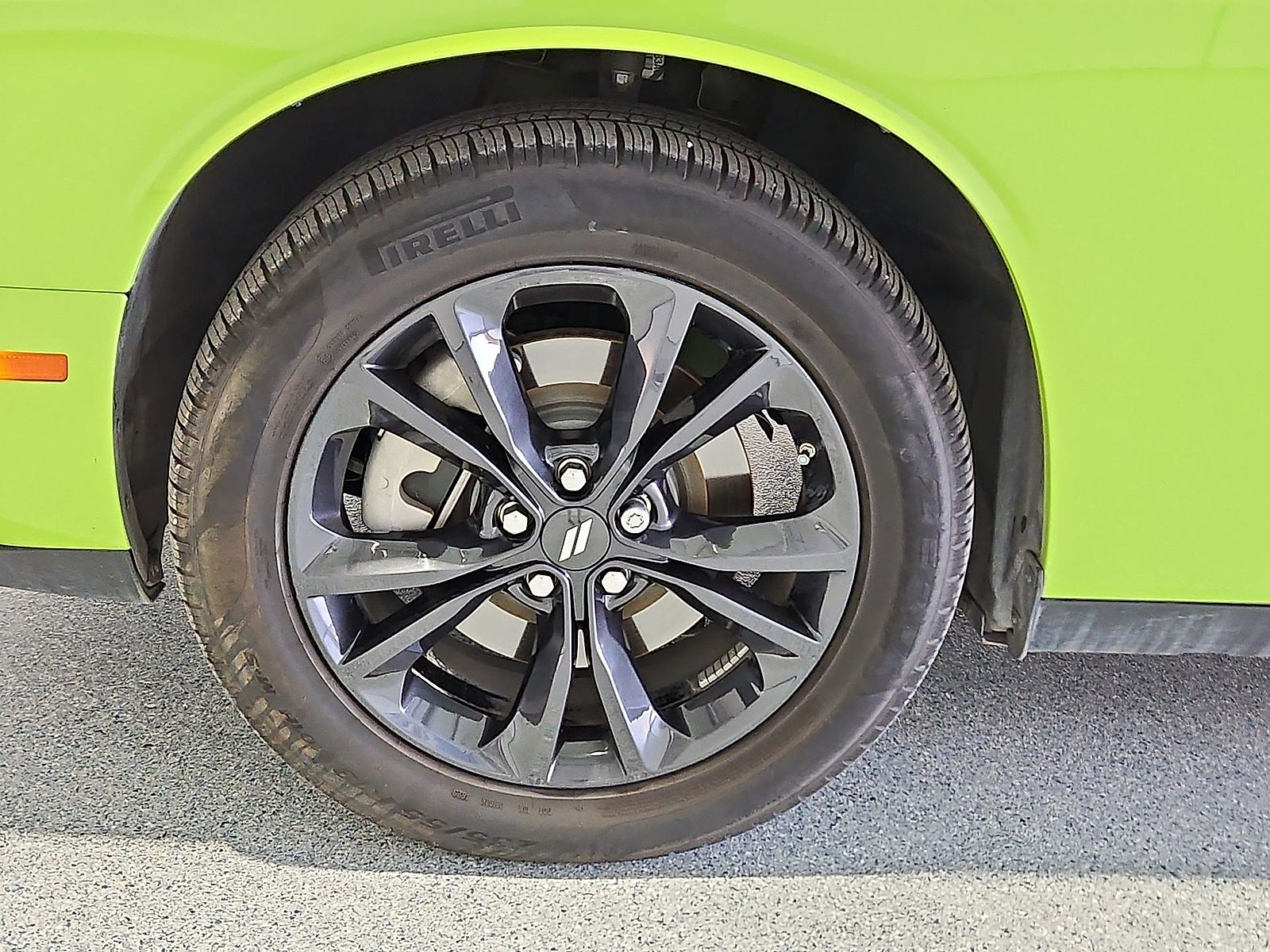 2023 Dodge Challenger SXT AWD - 10
