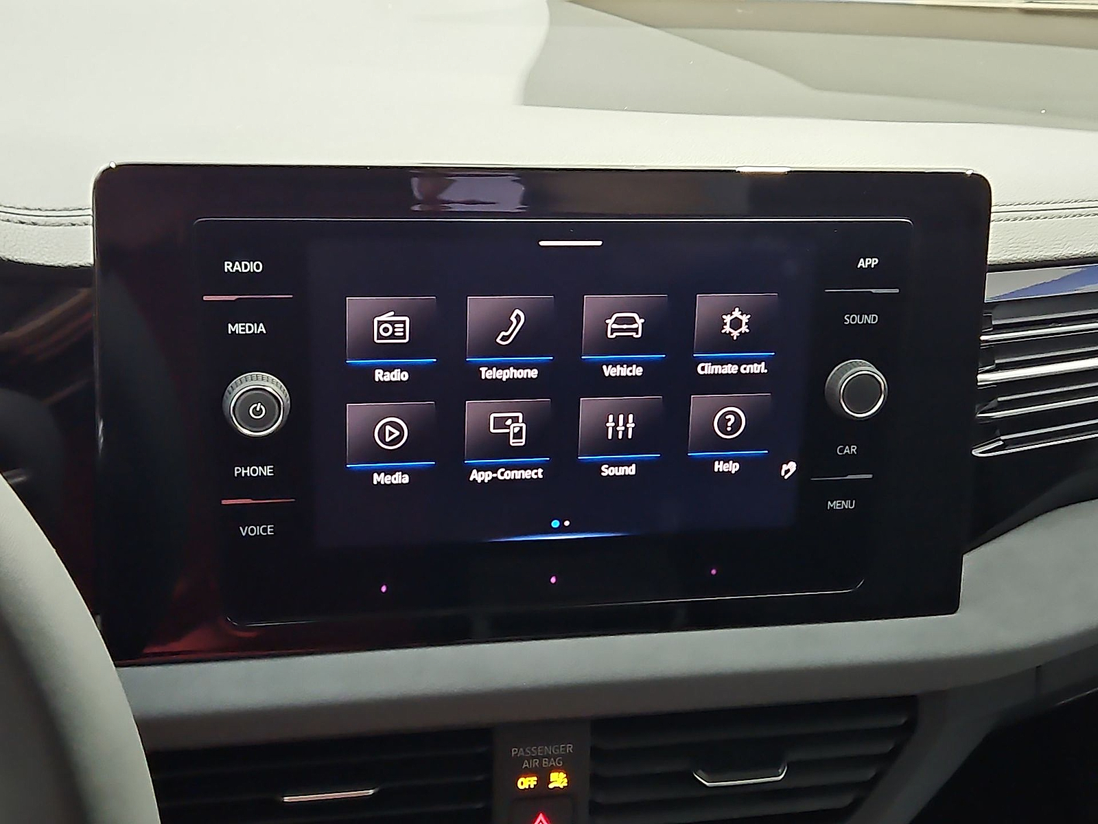 2027 Volkswagen Jetta photo 19 of 22
