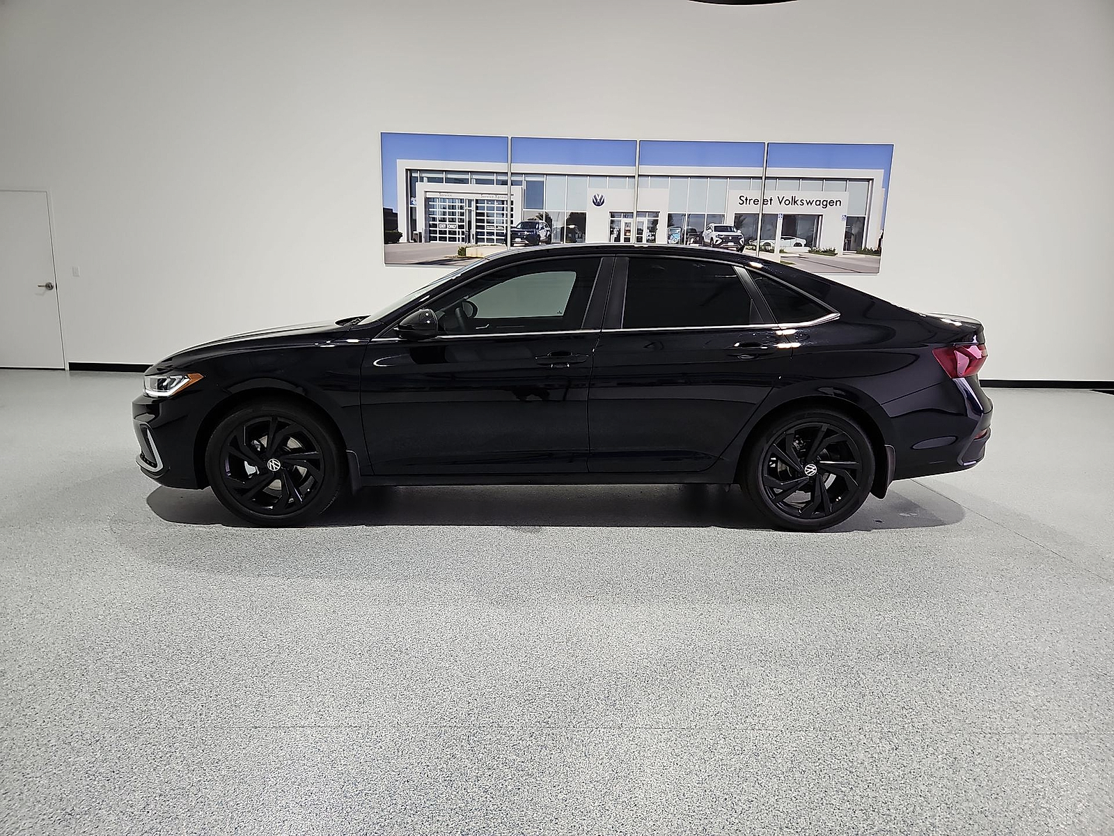 2027 Volkswagen Jetta photo 5 of 22