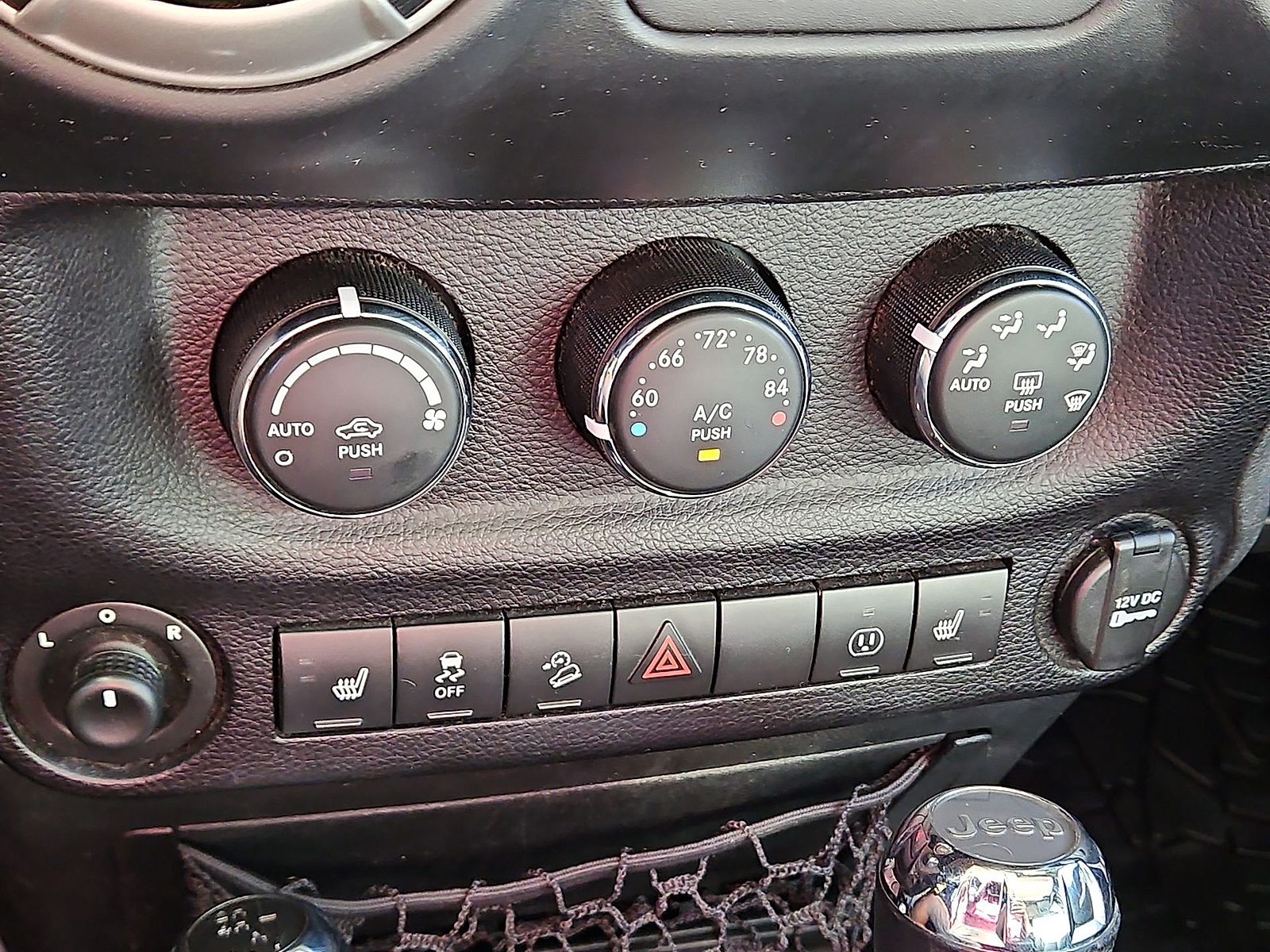 2017 Jeep Wrangler Unlimited photo 19 of 22