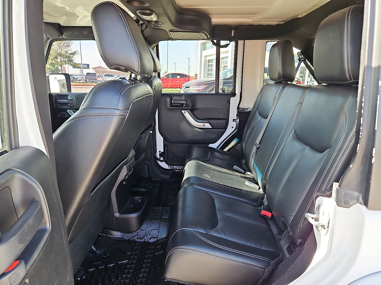 2017 Jeep Wrangler Unlimited photo 13 of 22